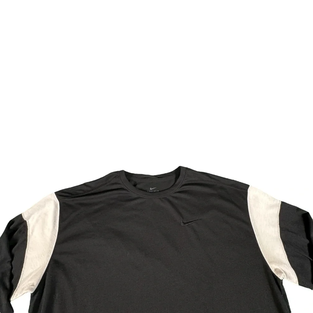 Nike DRI-FIT Women's M DRY Long Sleeve JUST DO IT Crew Tee Black White 930285